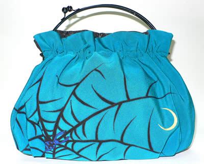 バッグ　蜘蛛